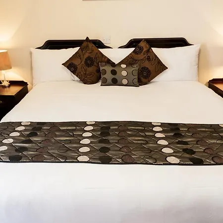 Hotel Munster Arms 2*